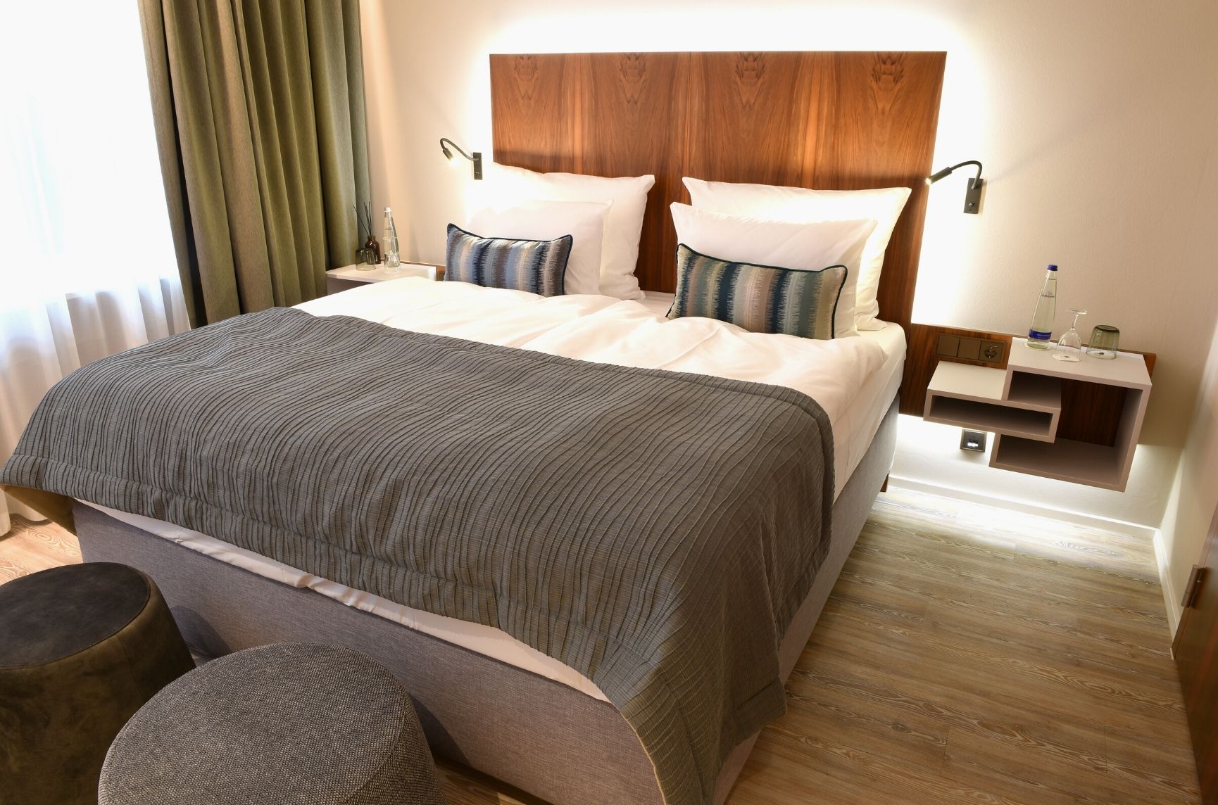 King Size Bett der Company Suite